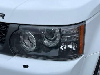 Land Rover RANGE ROVER SPORT 3.0 Range Rover Sport SE TDV6 Auto 4WD 5dr