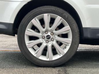 Land Rover RANGE ROVER SPORT 3.0 Range Rover Sport SE TDV6 Auto 4WD 5dr