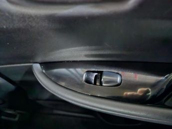 Nissan Leaf N-Connecta 5dr