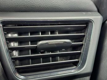 Nissan Leaf N-Connecta 5dr