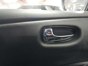 Nissan Leaf N-Connecta 5dr