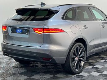Jaguar F-PACE 2.0 F-Pace Chequered Flag AWD D Auto 4WD 5dr 2 KEYS + S/HISTORY 