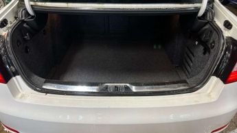 SKODA SUPERB 2.0 TDI Laurin & Klement Hatchback 5dr Diesel DSG Euro 5 (s/s) (