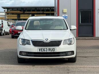 SKODA SUPERB 2.0 TDI Laurin & Klement Hatchback 5dr Diesel DSG Euro 5 (s/s) (