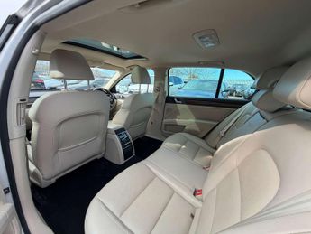 SKODA SUPERB 2.0 TDI Laurin & Klement Hatchback 5dr Diesel DSG Euro 5 (s/s) (