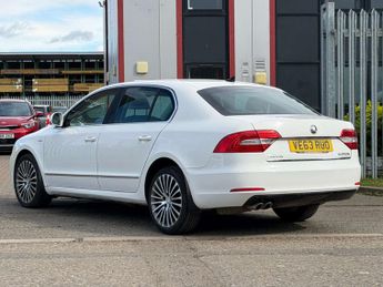 SKODA SUPERB 2.0 TDI Laurin & Klement Hatchback 5dr Diesel DSG Euro 5 (s/s) (