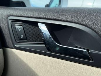 SKODA SUPERB 2.0 TDI Laurin & Klement Hatchback 5dr Diesel DSG Euro 5 (s/s) (