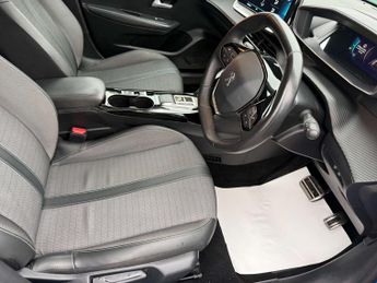 Peugeot 208 208 Allure Premium+ EV 5dr