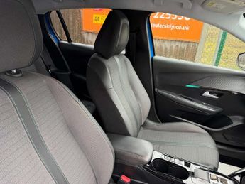 Peugeot 208 208 Allure Premium+ EV 5dr