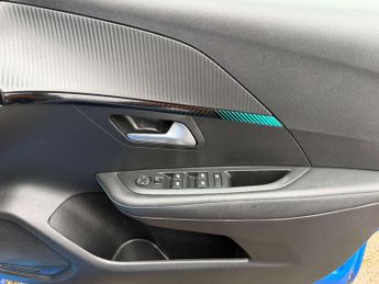 Peugeot 208 208 Allure Premium+ EV 5dr