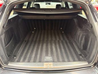 Mercedes-Benz E-CLASS 2.0 E 220 AMG Line Night Edition Premium D Auto 5dr