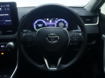 TOYOTA RAV4 2.5 RAV4 Design HEV 4x2 CVT 5dr