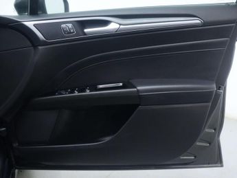 FORD MONDEO 2.0 Mondeo Titanium Edition HEV Auto 5dr