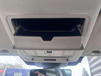 LAND ROVER DISCOVERY SPORT 1.5 Discovery Sport R-Dynamic SE P300e Auto 4WD 5dr