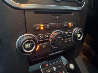 LAND ROVER DISCOVERY 3.0 Discovery Landmark SDV6 Auto 4WD 5dr