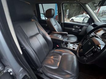 LAND ROVER DISCOVERY 3.0 Discovery Landmark SDV6 Auto 4WD 5dr