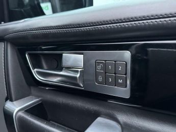 LAND ROVER DISCOVERY 3.0 Discovery Landmark SDV6 Auto 4WD 5dr