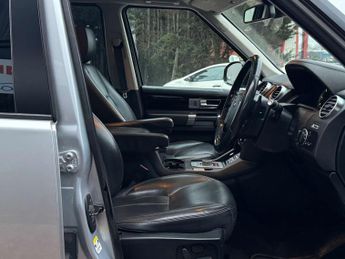 LAND ROVER DISCOVERY 3.0 Discovery Landmark SDV6 Auto 4WD 5dr