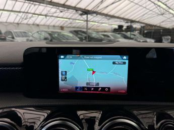 MERCEDES-BENZ A-CLASS 1.3 A 200 Sport Auto 5dr