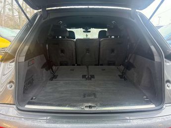 AUDI Q7 3.0 Q7 S Line TDI Quattro Auto 4WD 5dr