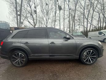 AUDI Q7 3.0 Q7 S Line TDI Quattro Auto 4WD 5dr