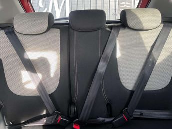 Renault CAPTUR 1.5 Captur Iconic dCi Auto 5dr