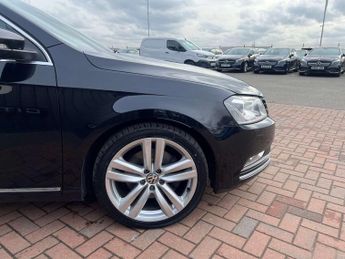 Volkswagen PASSAT 2.0 Passat Executive Style TDI BlueMotion Technology Semi-Auto 5