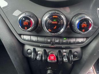 MINI COUNTRYMAN 1.5 Countryman Cooper Sport Auto 5dr