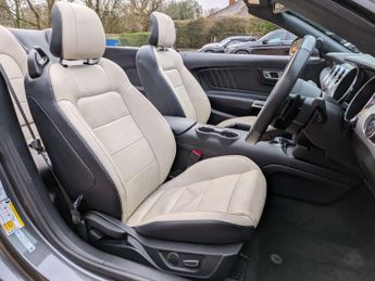 Ford MUSTANG 5.0 Mustang GT Auto 2dr