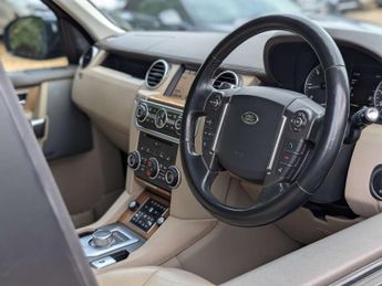 Land Rover DISCOVERY 3.0 Discovery Graphite SDV6 Auto 4WD 5dr