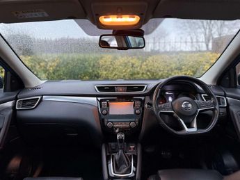 NISSAN QASHQAI 1.6 Qashqai Tekna dCi CVT 5dr
