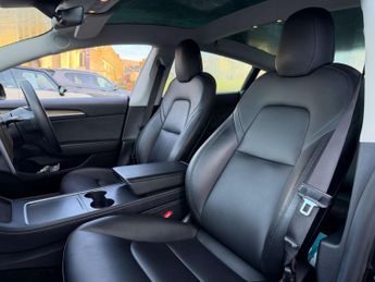 Tesla Model 3 Standard Range Plus Auto RWD 4dr