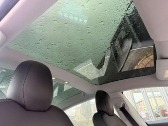 Tesla Model 3 (Dual Motor) Performance Auto 4WDE 4dr (Performance Upgrade)