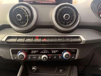 Audi Q2 1.5 Q2 Vorsprung 35 TFSI Semi-Auto 5dr