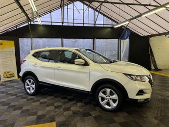 NISSAN QASHQAI 1.3 Qashqai Acenta Premium DiG-T Semi-Auto 5dr