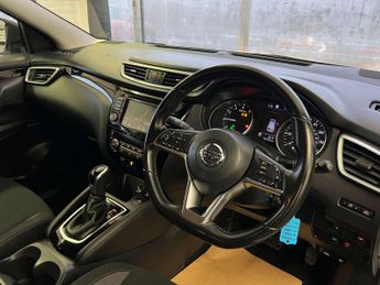 NISSAN QASHQAI 1.3 Qashqai Acenta Premium DiG-T Semi-Auto 5dr