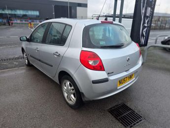 RENAULT CLIO 1.1 Clio Dynamique T 100 5dr