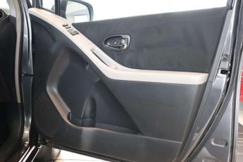 TOYOTA YARIS 1.3 Yaris TR VVT-i Semi-Auto 5dr