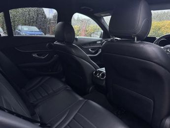 Mercedes-Benz C-CLASS 2.0 C 220 AMG Line Premium D Auto 4dr
