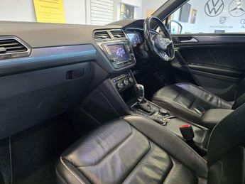 Volkswagen TIGUAN 2.0 Tiguan R-Line TDI BlueMotion Technology 4Motion Semi-Auto 4W
