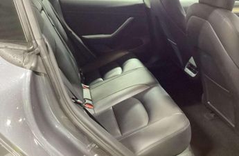 TESLA MODEL 3 Model 3 Long Range AWD 4WD 4dr