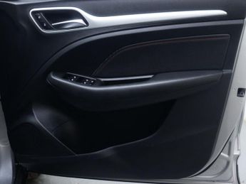 MG ZS 1.0 MG ZS Exclusive TGDi Auto 5dr