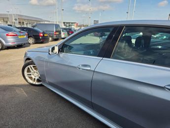 MERCEDES-BENZ E-CLASS 2.1 E250 AMG Line CDi Auto 4dr