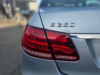 MERCEDES-BENZ E-CLASS 2.1 E250 AMG Line CDi Auto 4dr