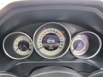 MERCEDES-BENZ E-CLASS 2.1 E250 AMG Line CDi Auto 4dr