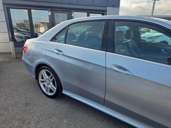 MERCEDES-BENZ E-CLASS 2.1 E250 AMG Line CDi Auto 4dr