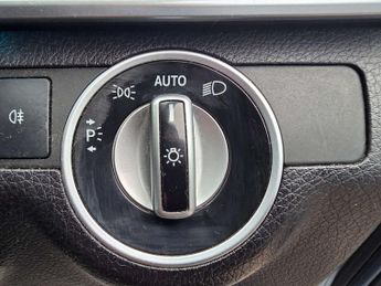 MERCEDES-BENZ E-CLASS 2.1 E250 AMG Line CDi Auto 4dr