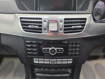 MERCEDES-BENZ E-CLASS 2.1 E250 AMG Line CDi Auto 4dr