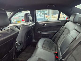 MERCEDES-BENZ E-CLASS 2.1 E250 AMG Line CDi Auto 4dr