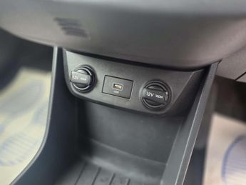 HYUNDAI IONIQ IONIQ Premium BEV 5dr